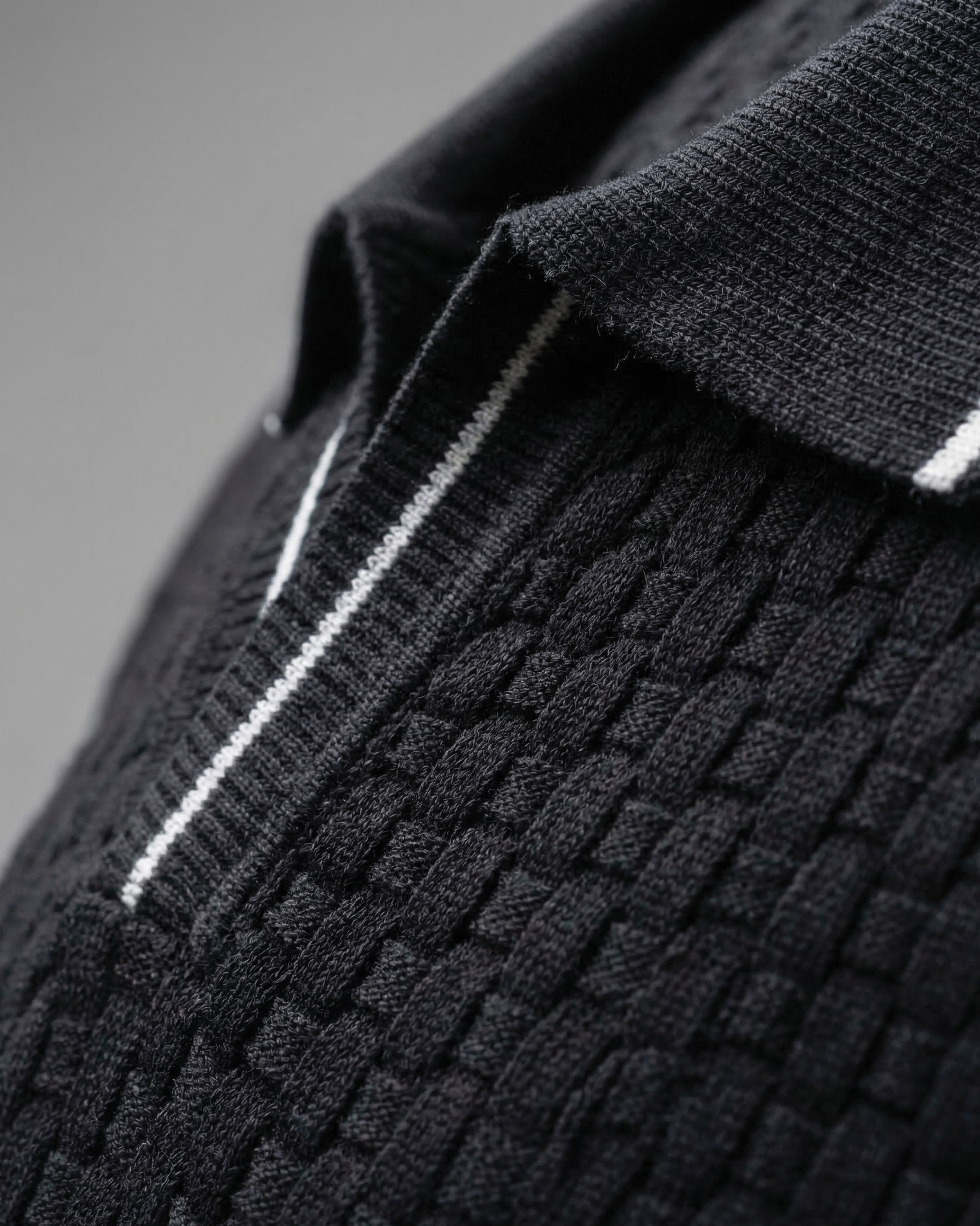 Soft White Piping Basket V-Polo - 100% Cotton - II