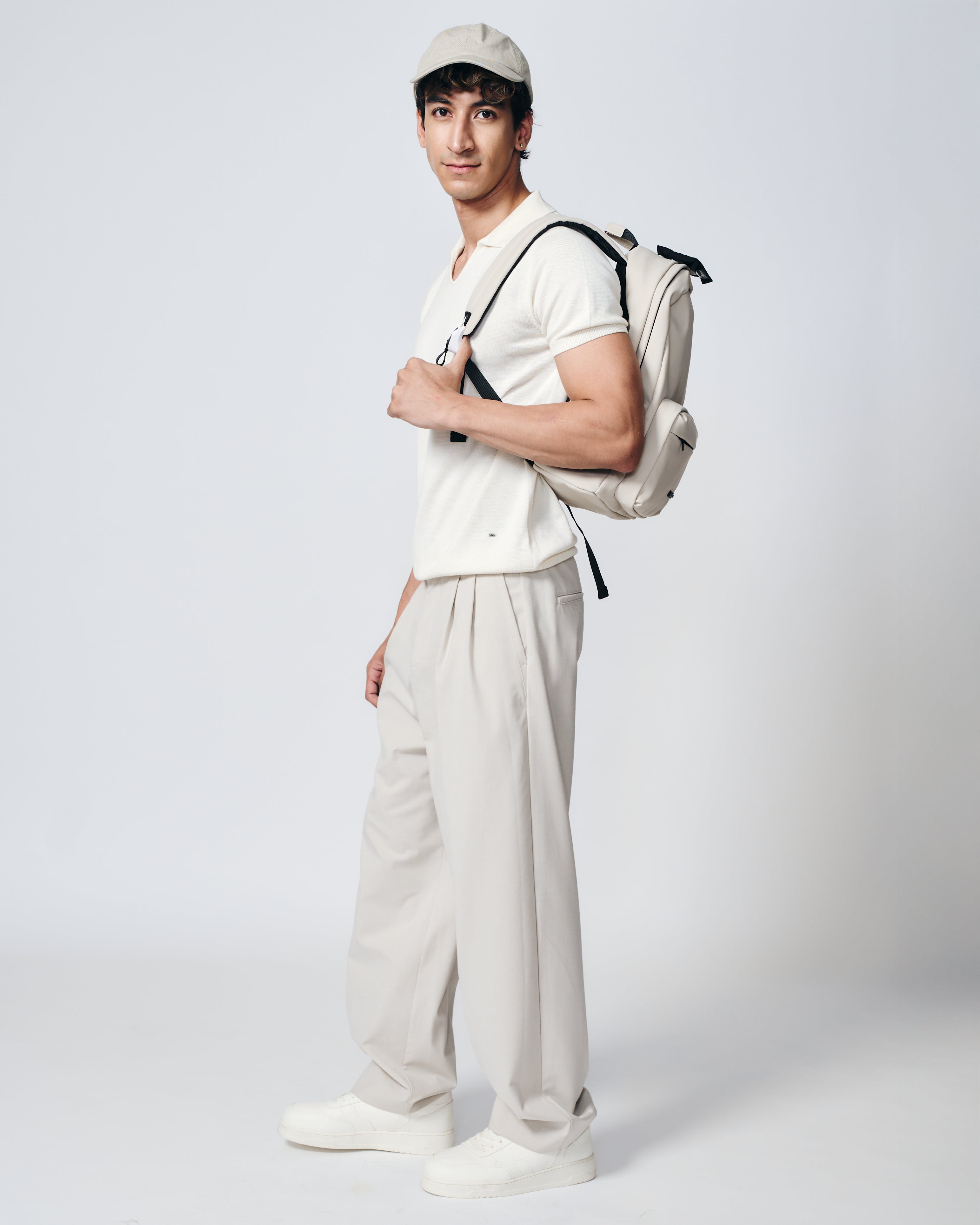 SOFT WHITE COTTON-BAMBOO U-NECK POLO T-SHIRT