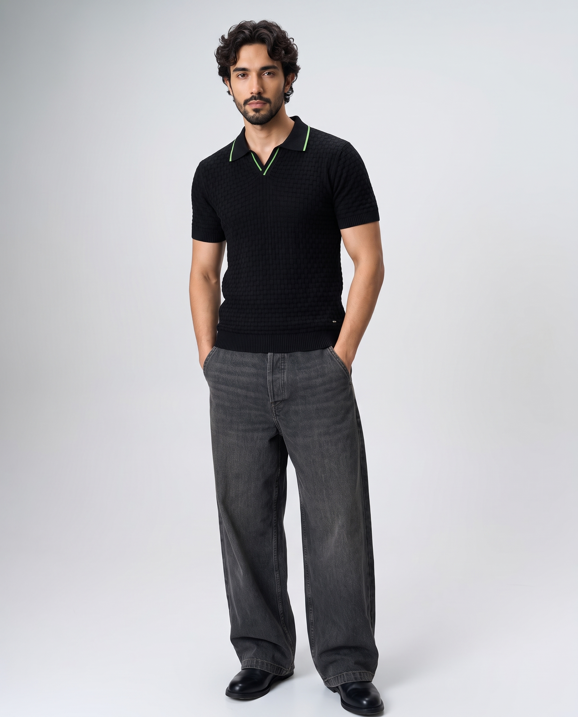 Ink Black Basket V-Polo Grass Green Piping